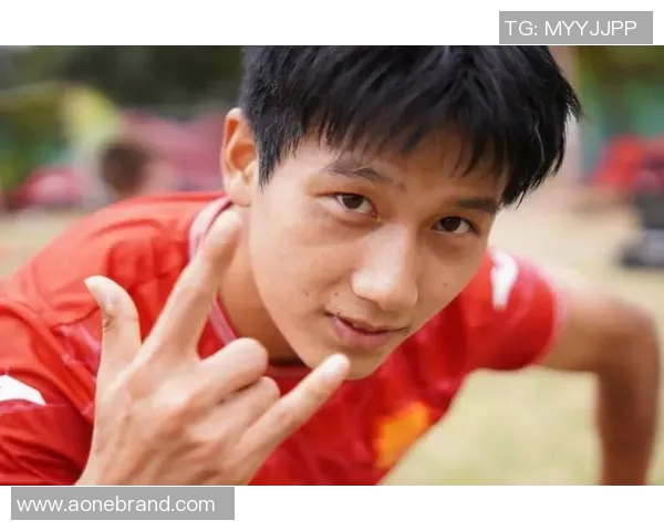 重庆足球队在足球意识排行榜中荣登第七名展现出色团队精神与战术素养